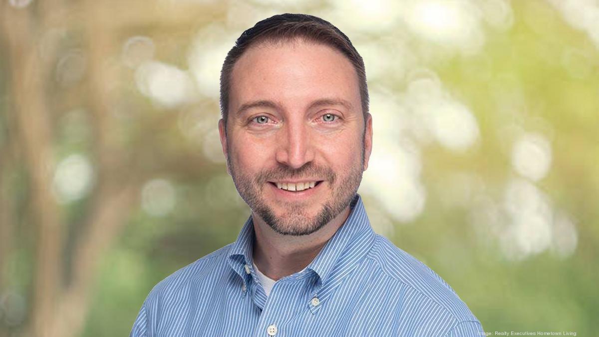 Dickson County real estate agents form Realty Executives Hometown