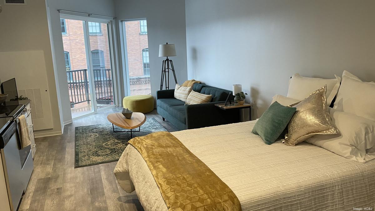 RentCafe report 14 renters vied for each vacant apartment in