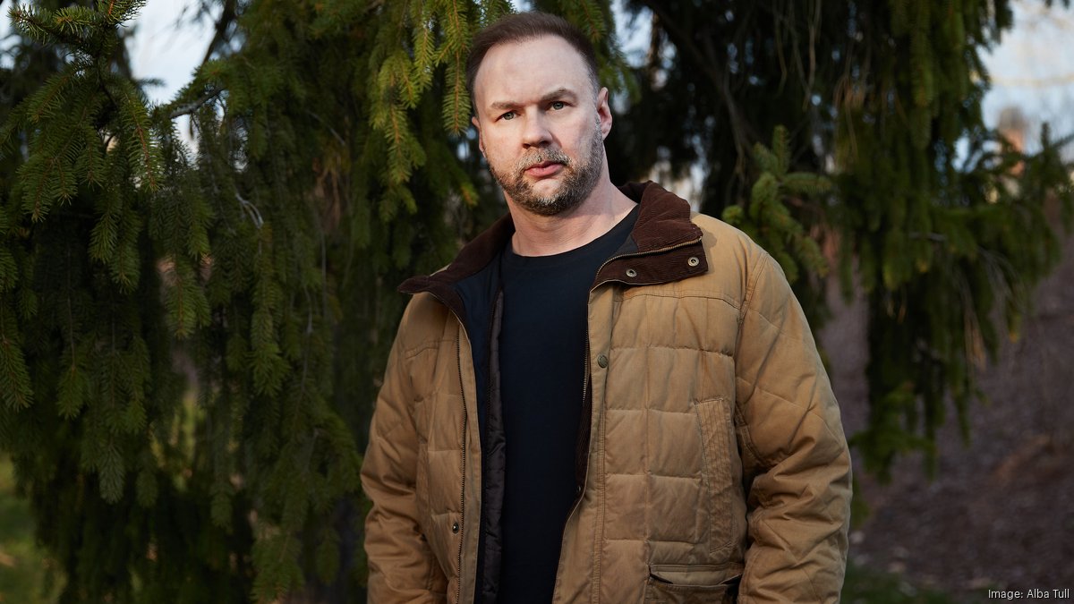Thomas Tull's fund invests in rocket company's $1B funding round