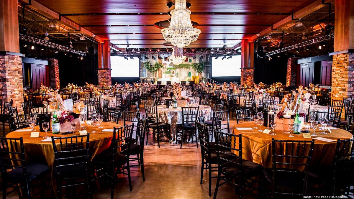 Top chefs wine and dine local execs to support Raleigh foundation