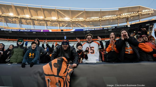 Super Bowl LVI: Cincinnati Bengals draw 30,000 fans for pep rally at Paul  Brown Stadium