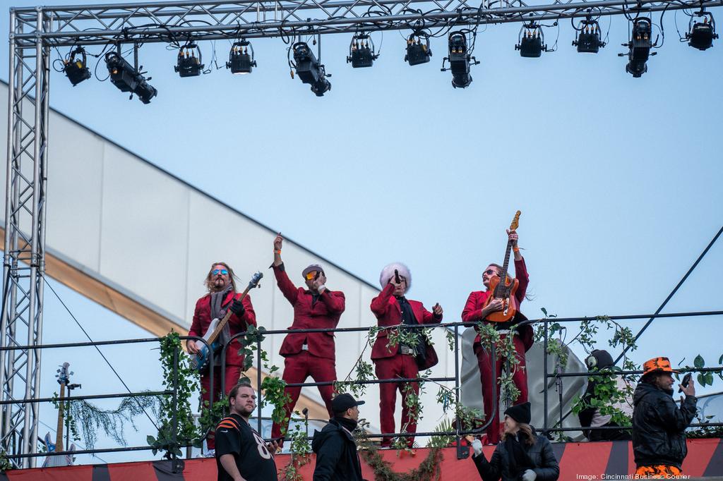 Bengals celebration events in Cincinnati kick off with pep rally