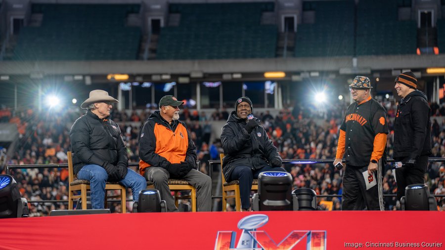 Super Bowl LVI: Cincinnati Bengals draw 30,000 fans for pep rally at Paul  Brown Stadium