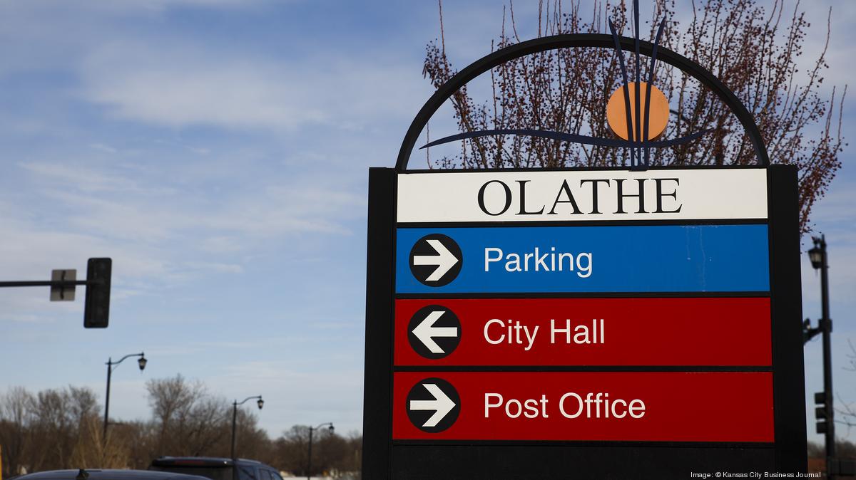 Olathe commission signs off on 156-acre plan for mixed-use with homes, retail and restaurants
