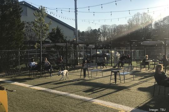 Doggos Dog Park & Pub