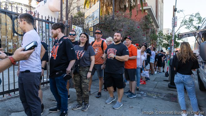 Cincinnati Bengals fan throws massive tailgate party at LA's Arts District  Brewing Co. - Cincinnati Business Courier