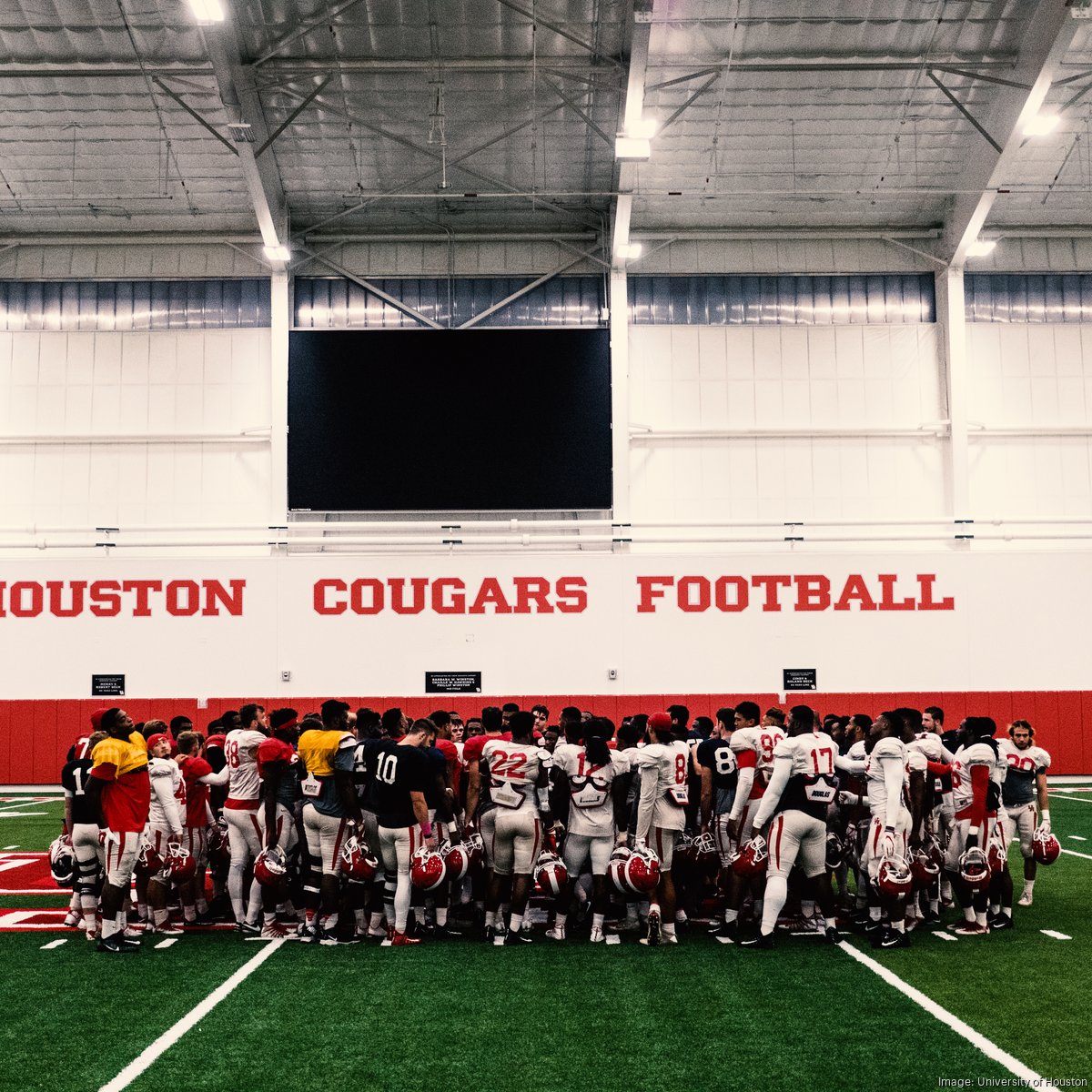 UH Players Wear 'Houston' On Front, Back Of Jerseys