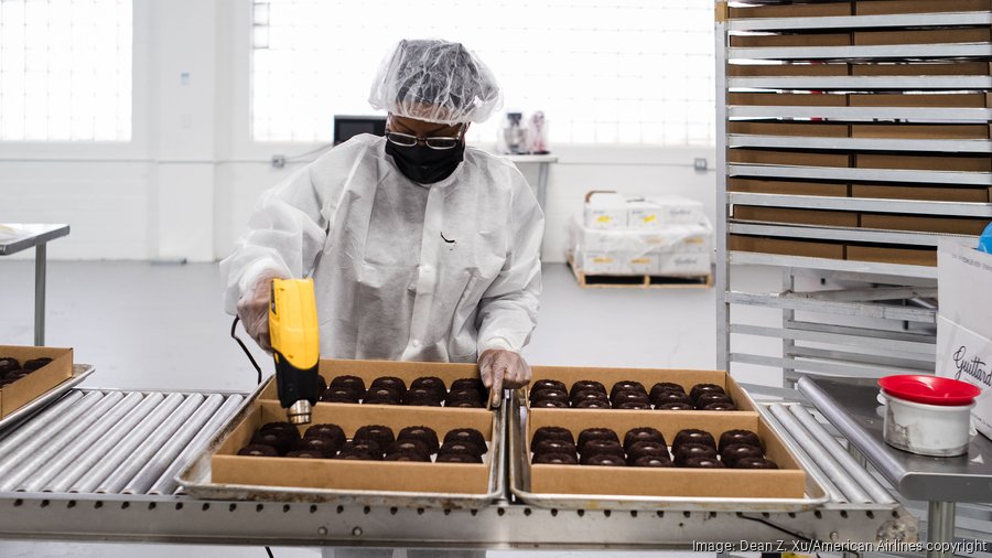 American Airlines to serve Silver Spoon Desserts Bundt cakes Chicago