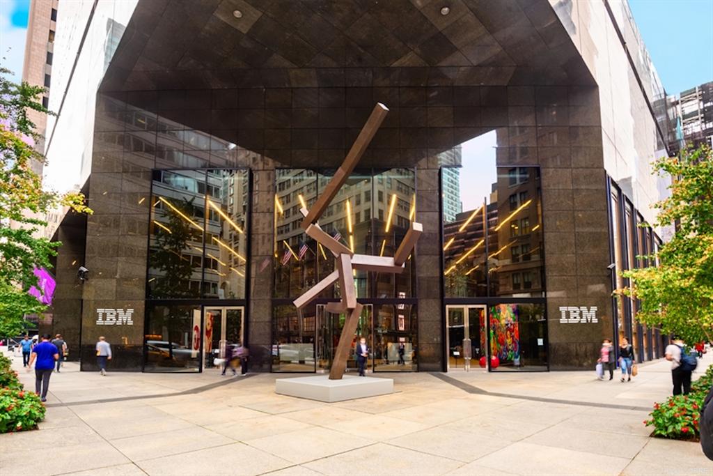 Midtown Manhattan's 590 Madison Avenue inks new office