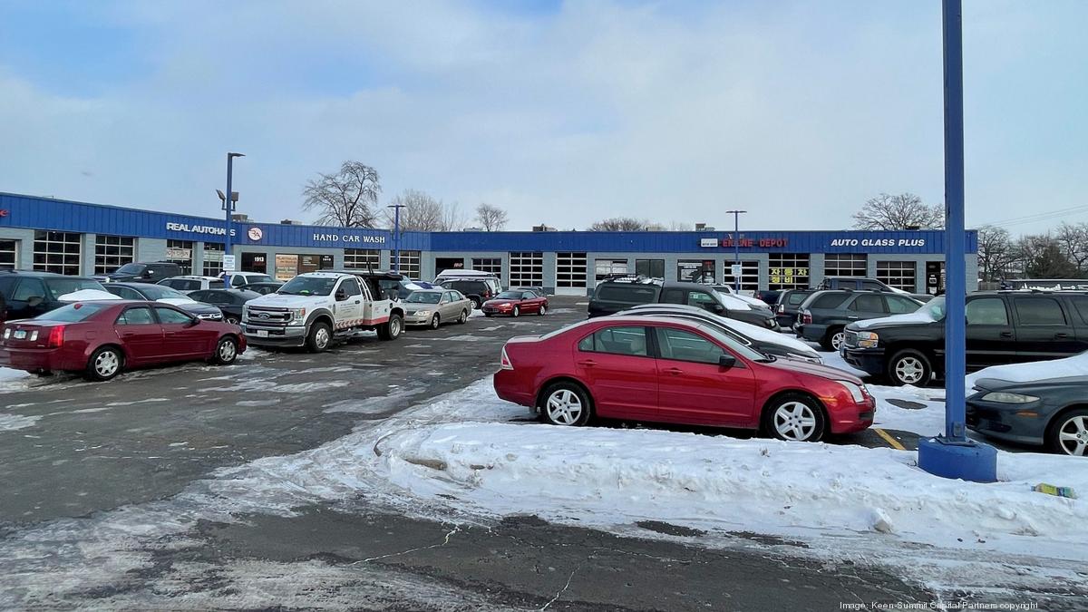 Arlington Heights auto service site going up for auction Chicago