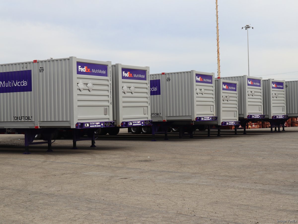 Amid supply chain challenges, FedEx charters an oceangoing vessel
