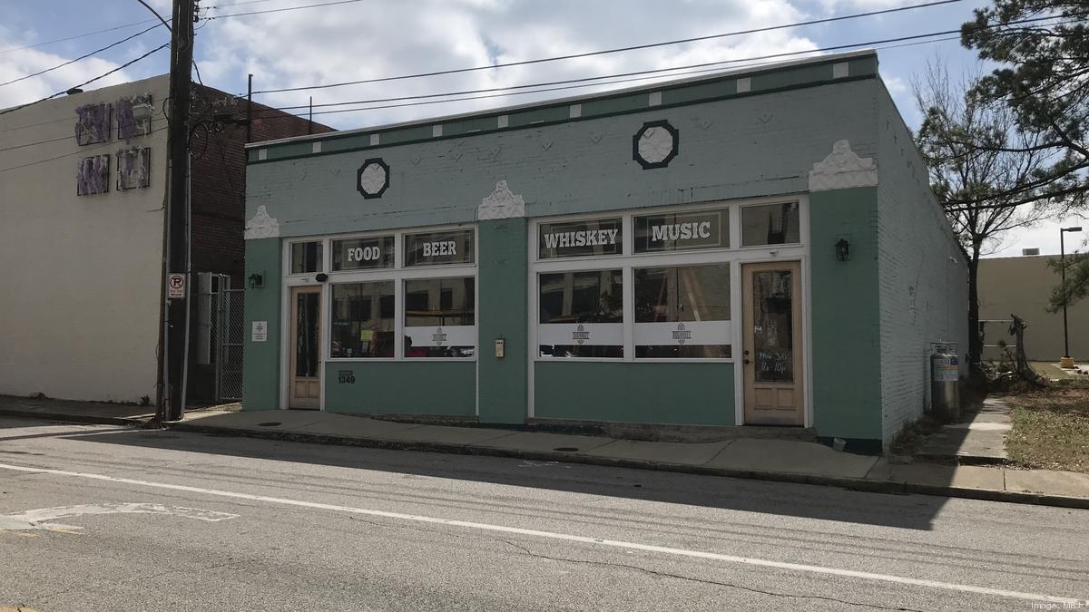 Flip Side, a new Crosstown pinballthemed bar and restaurant from