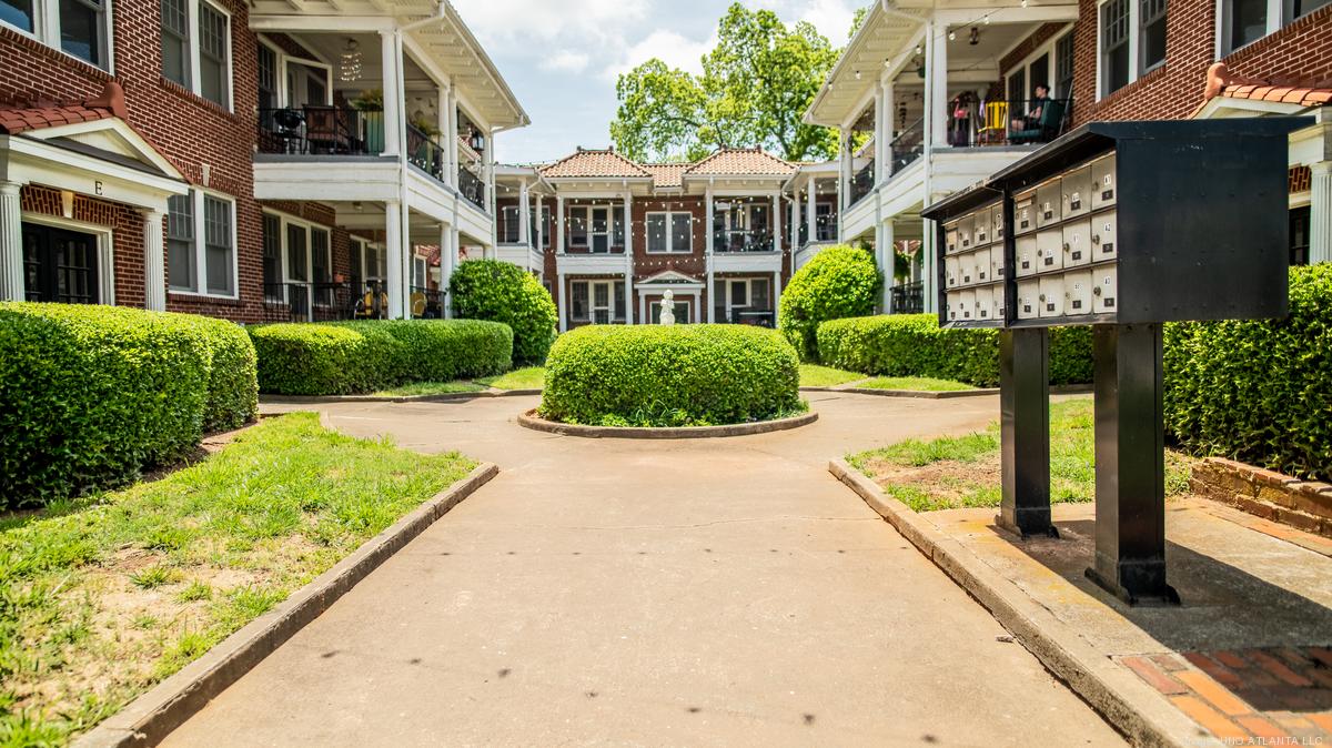 Investors scooped up a 1920sera apartment complex in Decatur. What do