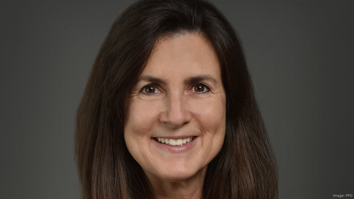Starbucks poaches Nordstrom's CFO - Puget Sound Business Journal