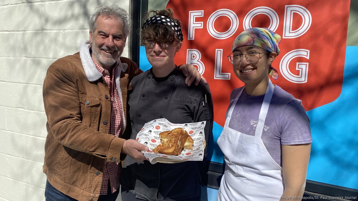 New Foods At Target Field: Aussie Pies, An Official Grilled Cheese Sandwich  And More - CBS Minnesota