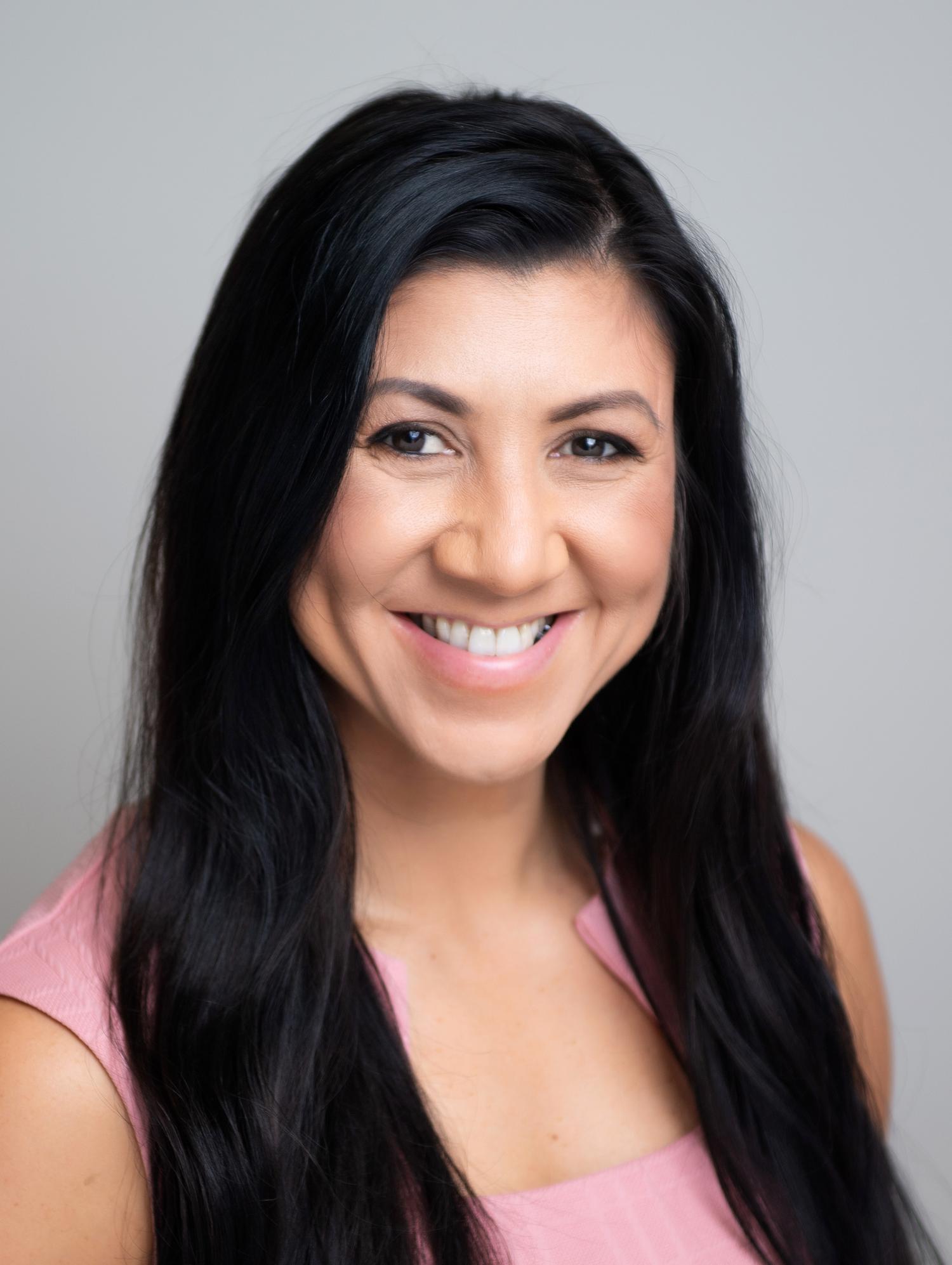 Anna Edwards [Profiles] • Instagram, Twitter, TikTok Foller