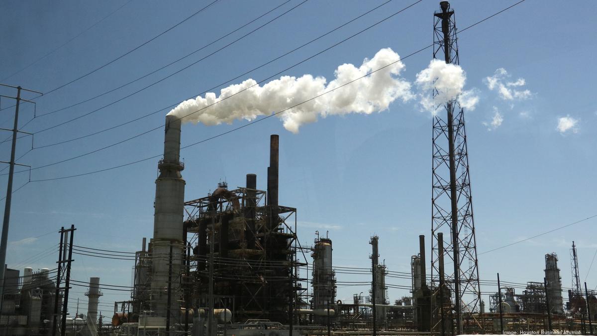 Houston-area refiner CVR Energy names new CEO after 6 months