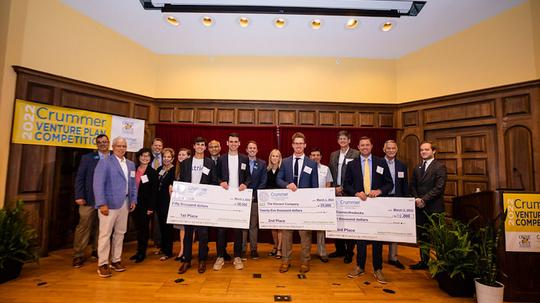 Crummer Rollins Venture Plan competition winner leverages social networks and gamification to teach users good money habits