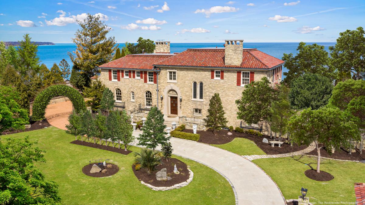 See Italianstyle Whitefish Bay home on Lake Michigan listed for 2.85