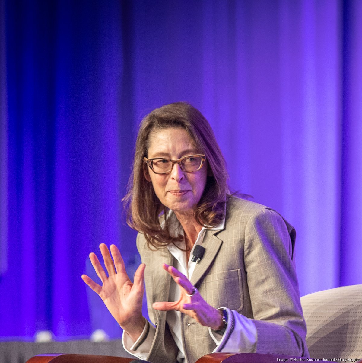 Johnson family tops Forbes 400 list with Fidelity fortune - Boston Business  Journal