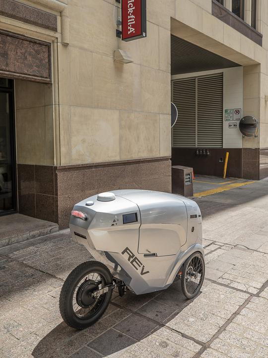 Chick Fil A Robot Delivery 6809