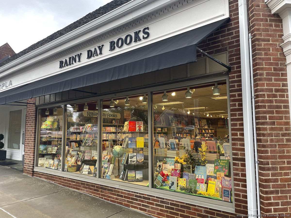 Kansas City's first worker-owned bookstore celebrates soft opening - KCtoday