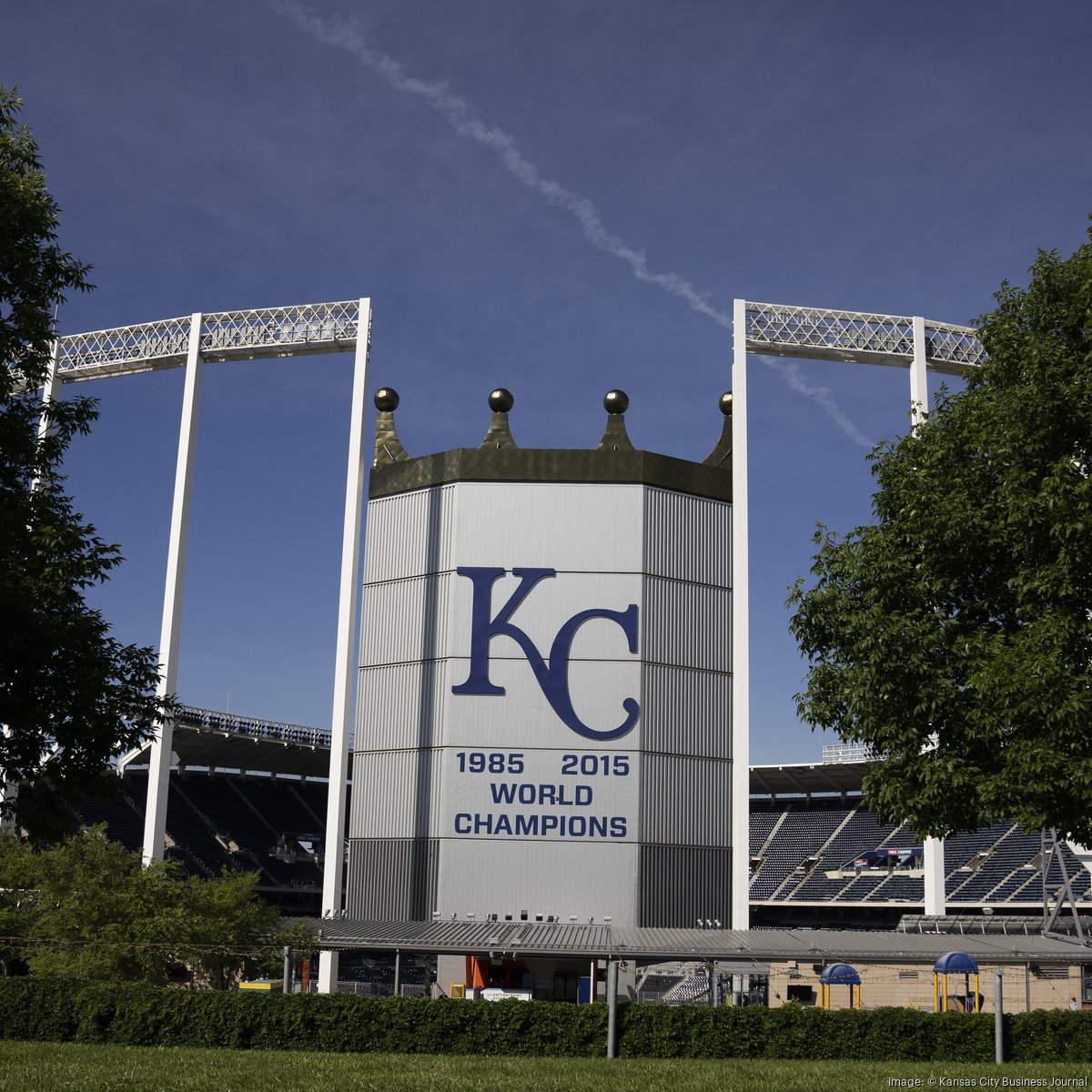 Kansas City law firm hired to handle stadium negotiations with Chiefs,  Royals