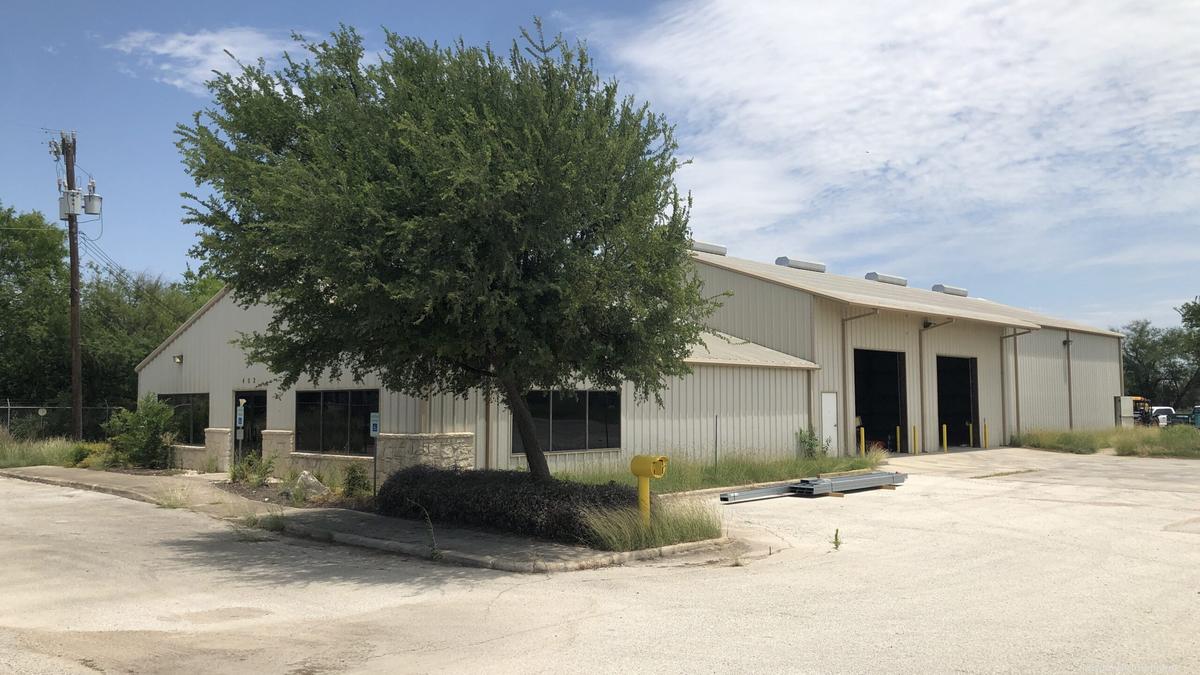 H&E Equipment Services leases 7,500 square feet of industrial space in