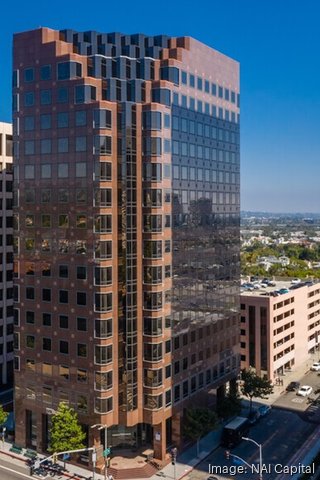 ★送料・関税込★THEAIRTOWN★avenue wide pt★ Taylor & Lieberman to relocate within Westwood Place - L.A.