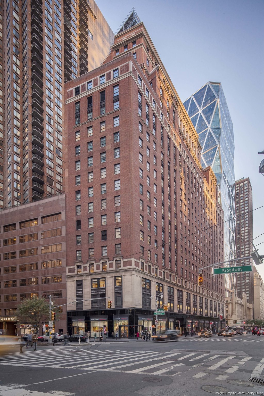 250 West 57th Street, Midtown Retail Space for Lease