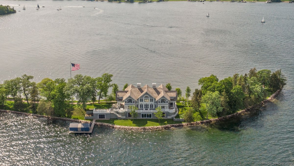 Lake Minnetonka peninsula estate relists with price cut - Minneapolis ...