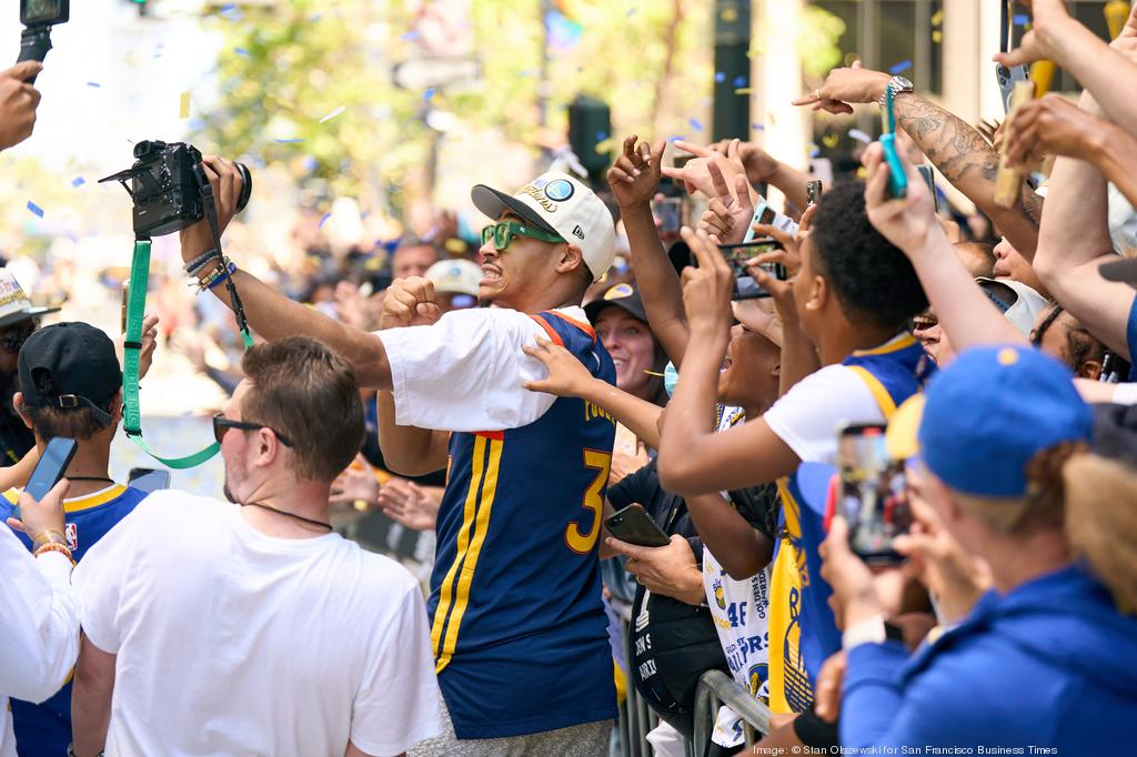 Report: Under Armour, Golden State Warriors star Steph Curry near $1  billion endorsement deal - Baltimore Business Journal