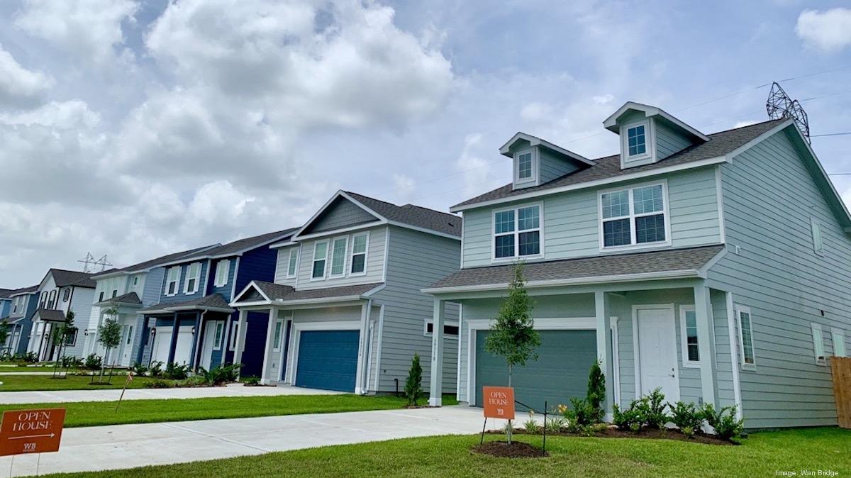 Wan Bridge opens buildtorent community Pradera Oaks in Brazoria