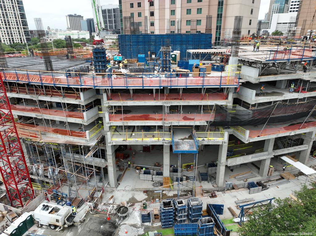 Skanska USA's 1550 on the Green office tower tops out - Houston