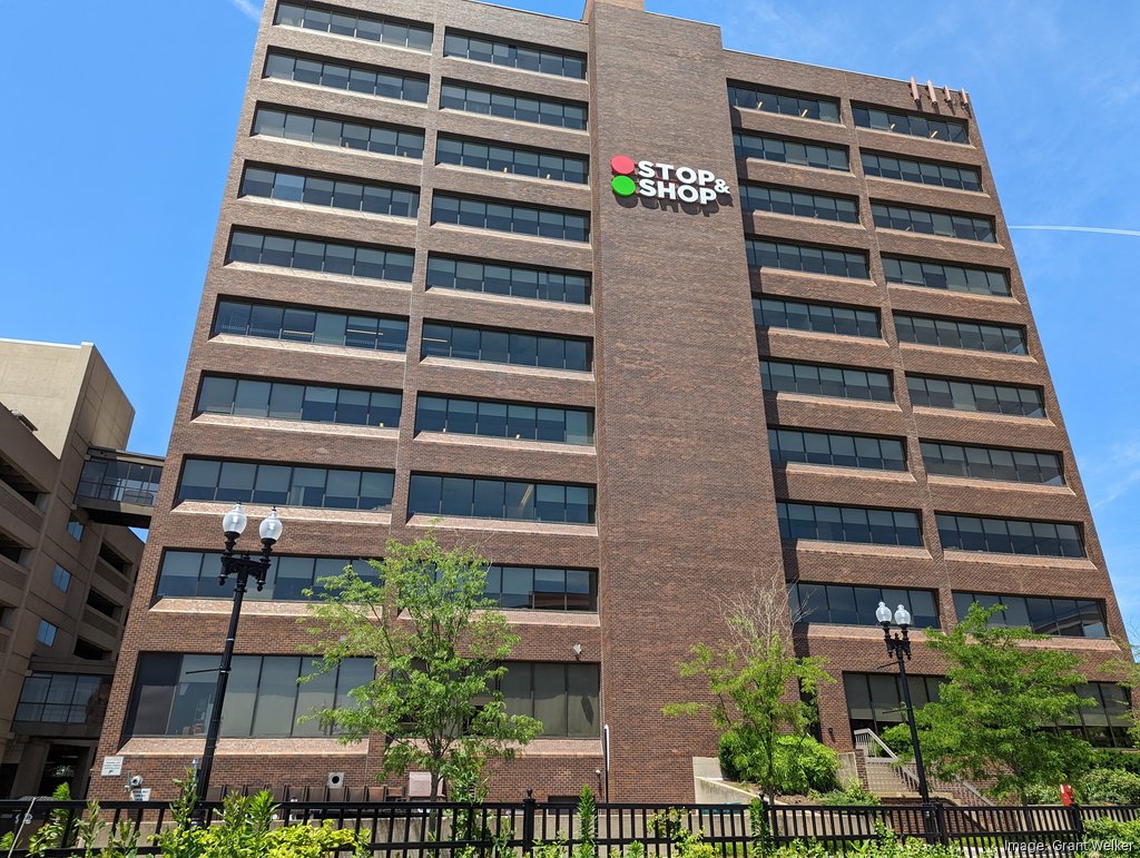 Stop & Shop promotes Mass. native Roger Wheeler to new