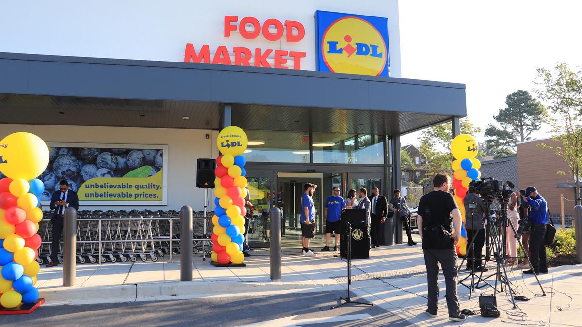 Lidl will offer sneak peek of Chantilly grocery store before grand opening  next month