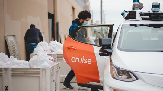 Cruise to launch self-driving ride sharing service in Austin this year