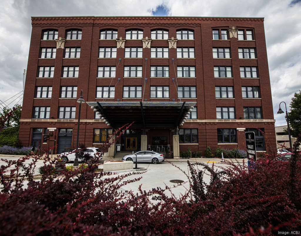 Saving the Iron Horse Why the prominent hotel filed for bankruptcy