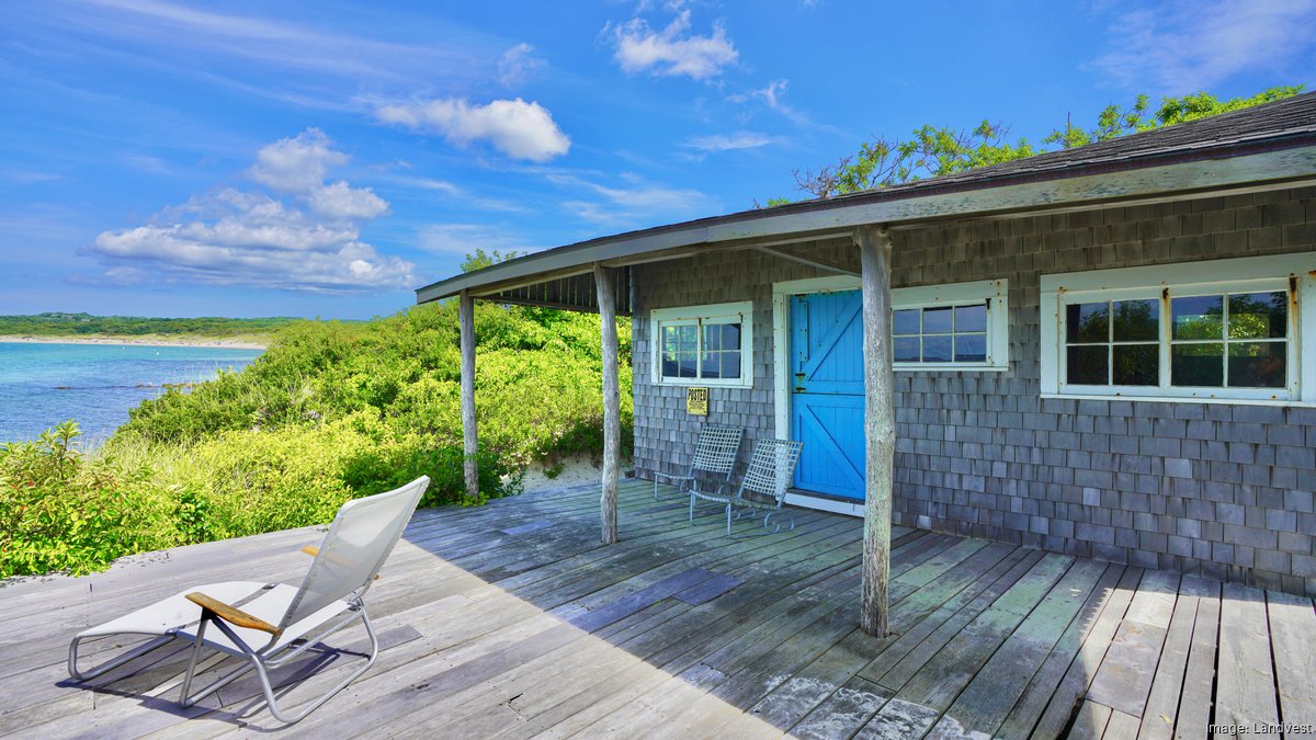 Katharine Grahams Summer Retreat On Marthas Vineyard Listed For 39