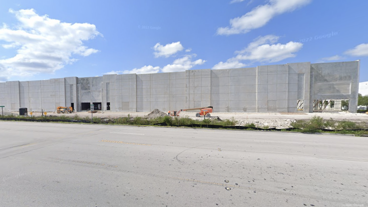 LaserShip leases 141,000 square feet of warehouse space under