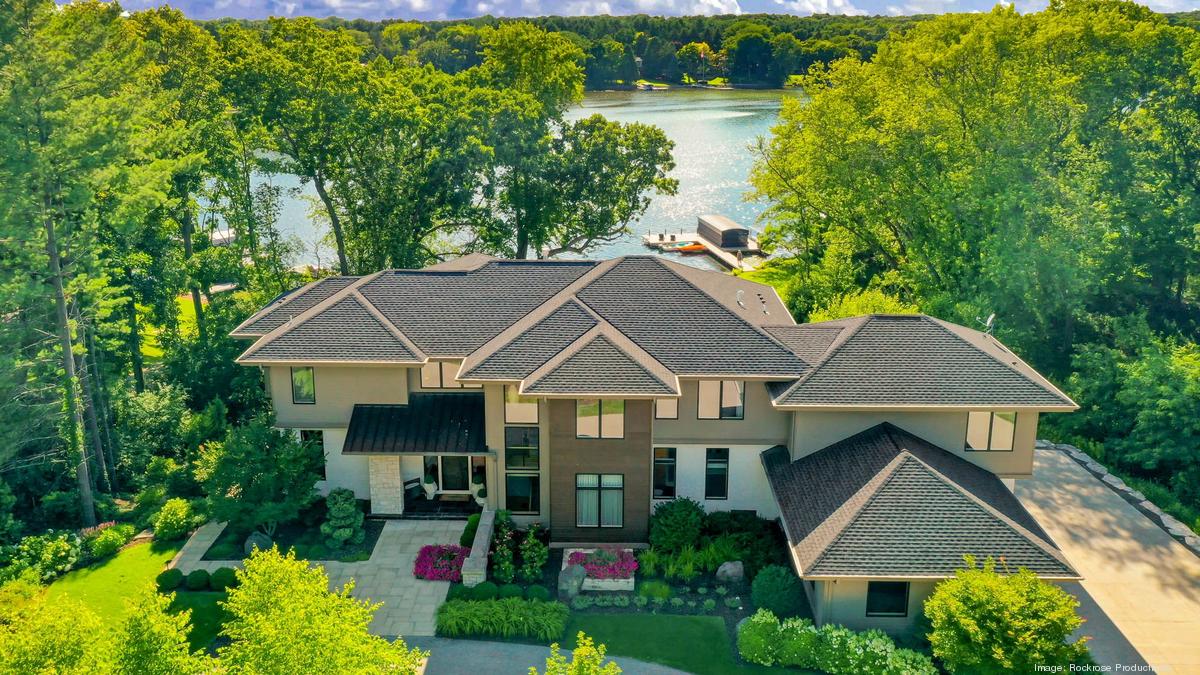 Hartland house on Pine Lake sells for asking price of 5.5M Slideshow