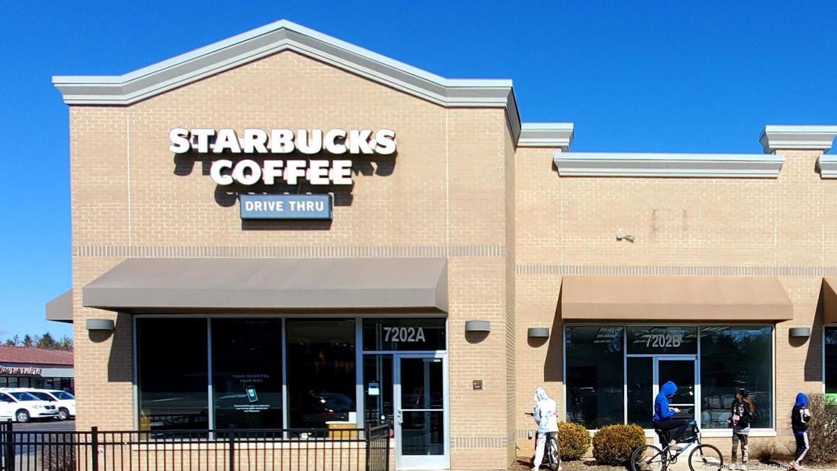 Chicago Starbucks store gets a new landlord after nearly 20 years