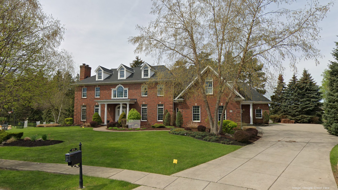 Amherst house finds a buyer — and a 1.2 million price tag — in two days Buffalo Business First