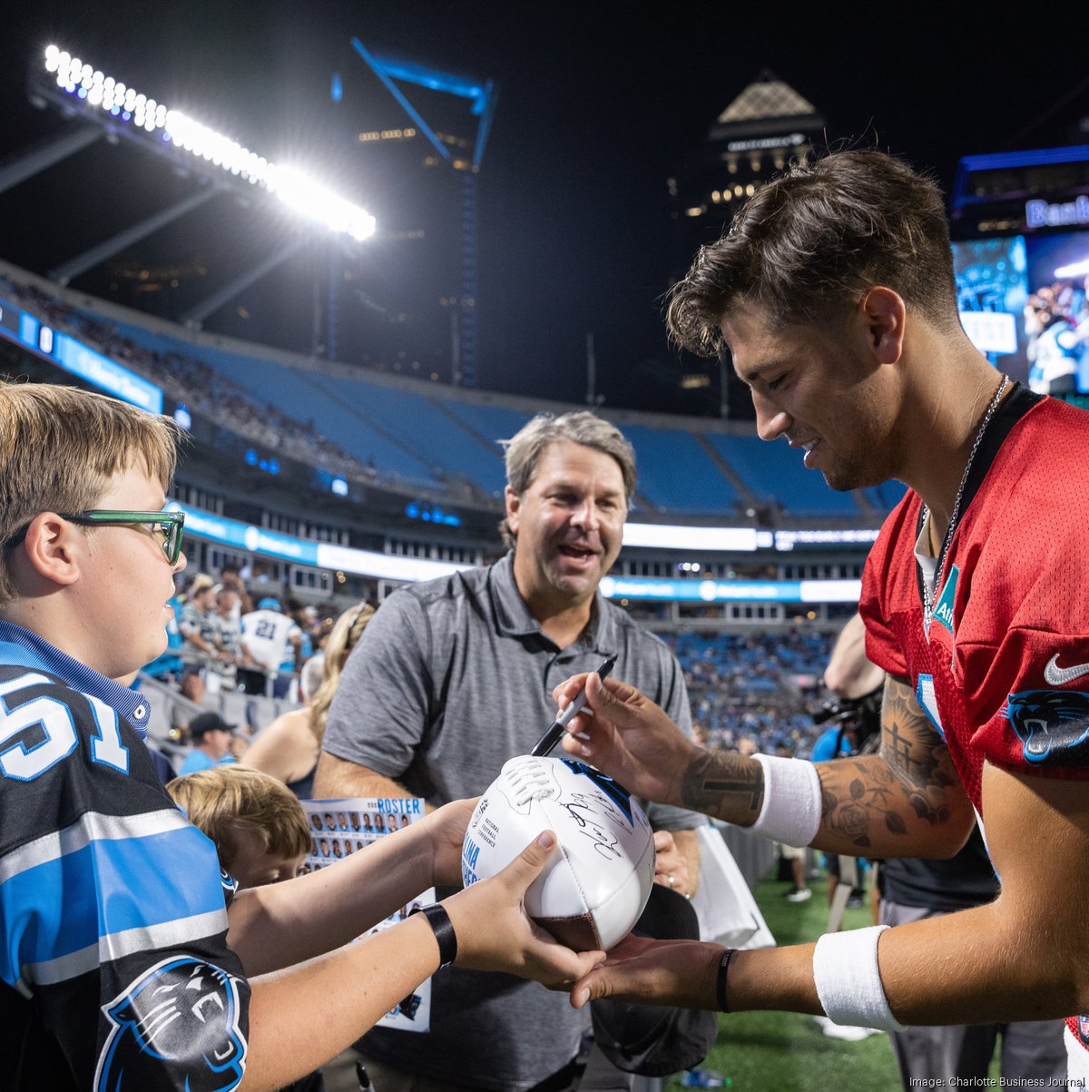 Carolina Panthers Fan Fest 2021 and How Nice is The Gridiron Club at Bank  of America Stadium? 