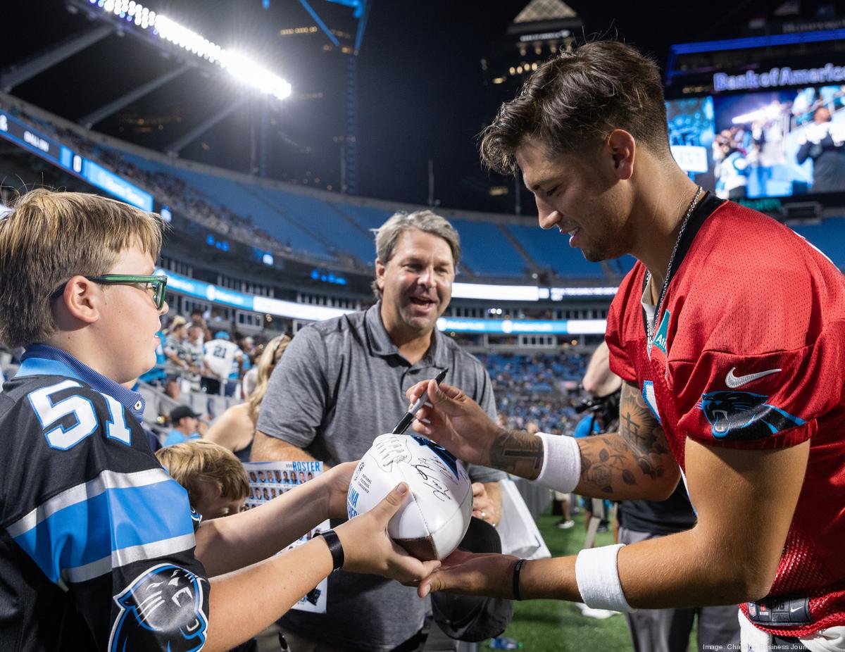 Carolina Panthers Fan Fest 2021 and How Nice is The Gridiron Club at Bank  of America Stadium? 