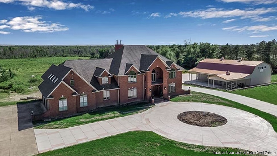 Sturgeon Point Road house in Derby for sale for 2.9 million Buffalo