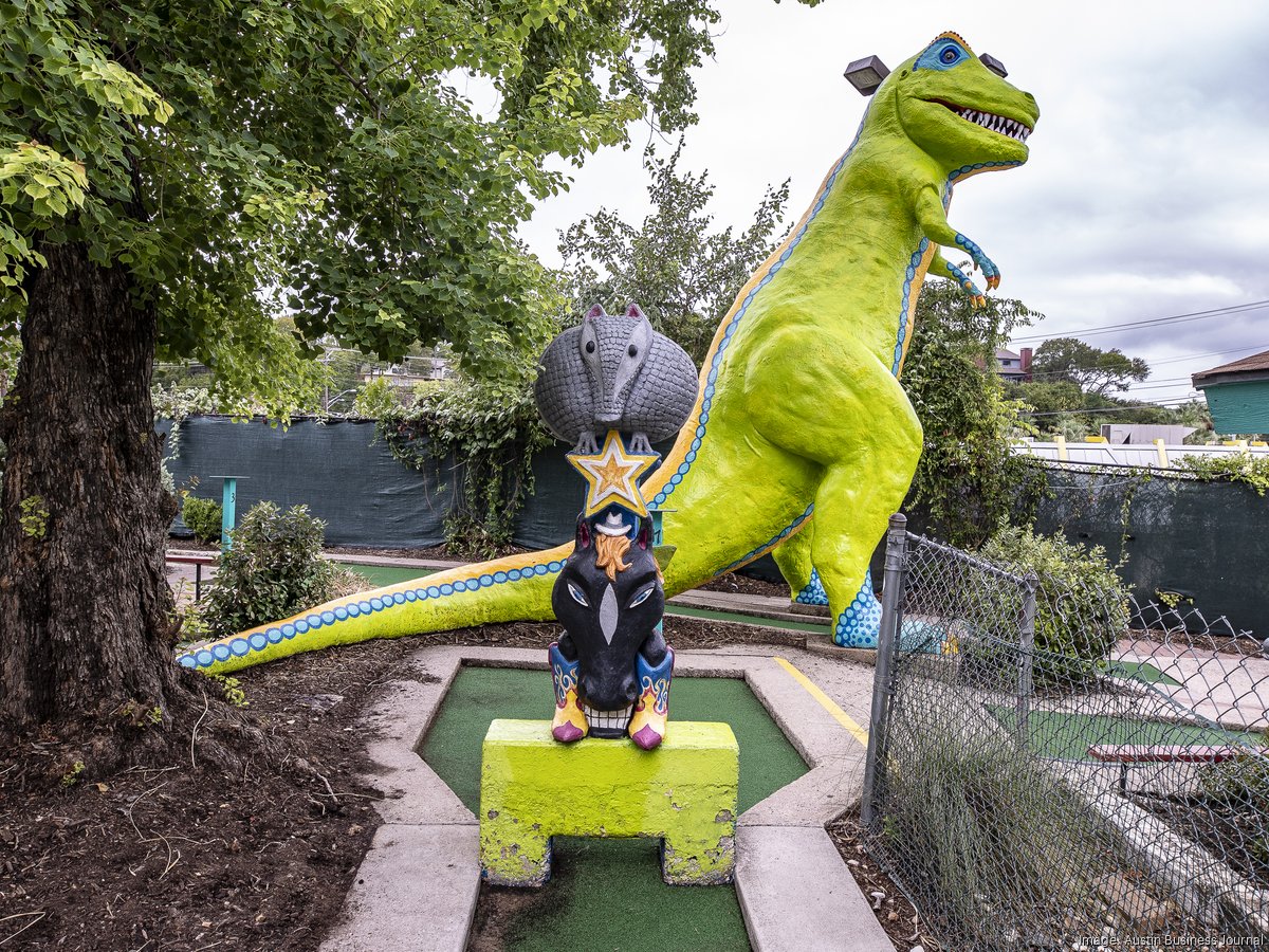 peter-pan-mini-golf-8928*