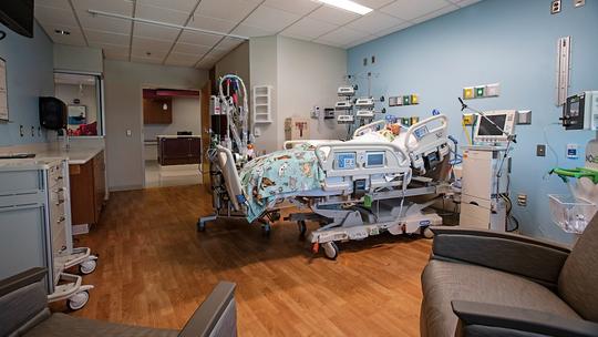 At Le Bonheur Children’s Hospital, construction team and staff members work seamlessly during expansion – while keeping kids in mind