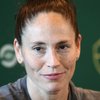 シアトル・ストームの偉大な選手、スー・バードがフォース10フープのオーナーグループに加わる