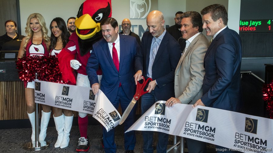 Arizona Cardinals open the BetMGM Sportsbook at State Farm Stadium